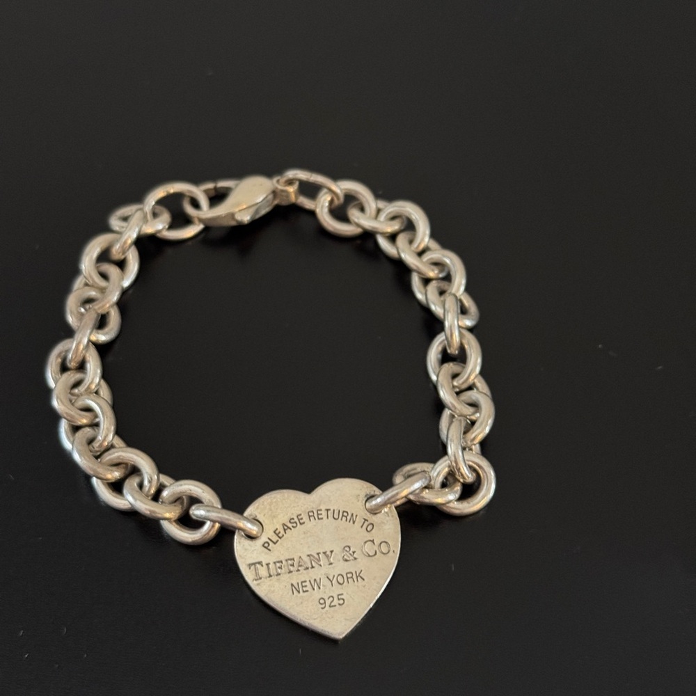 Return to Tiffany-Heart Tag Bracelet (worn)